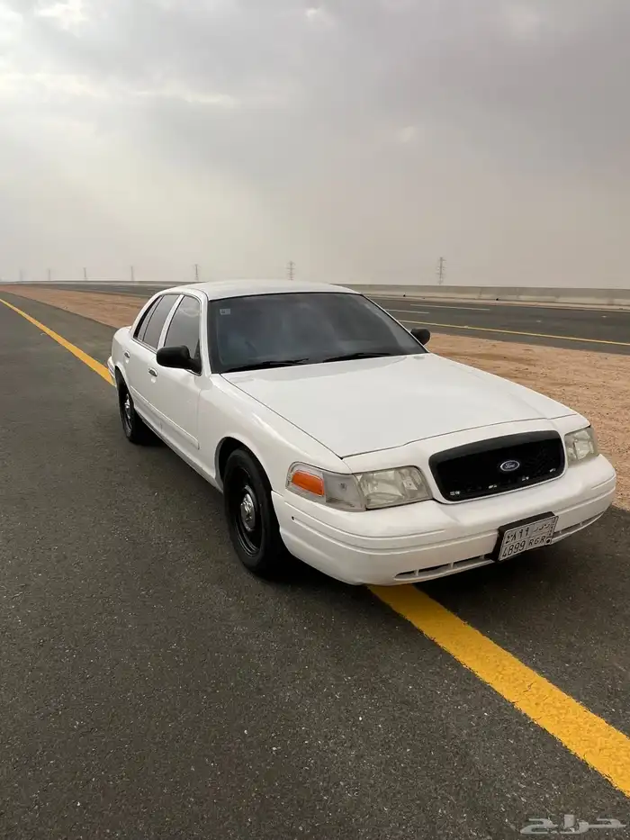 للبيع او البدل فورد 2003 بوليسي 1