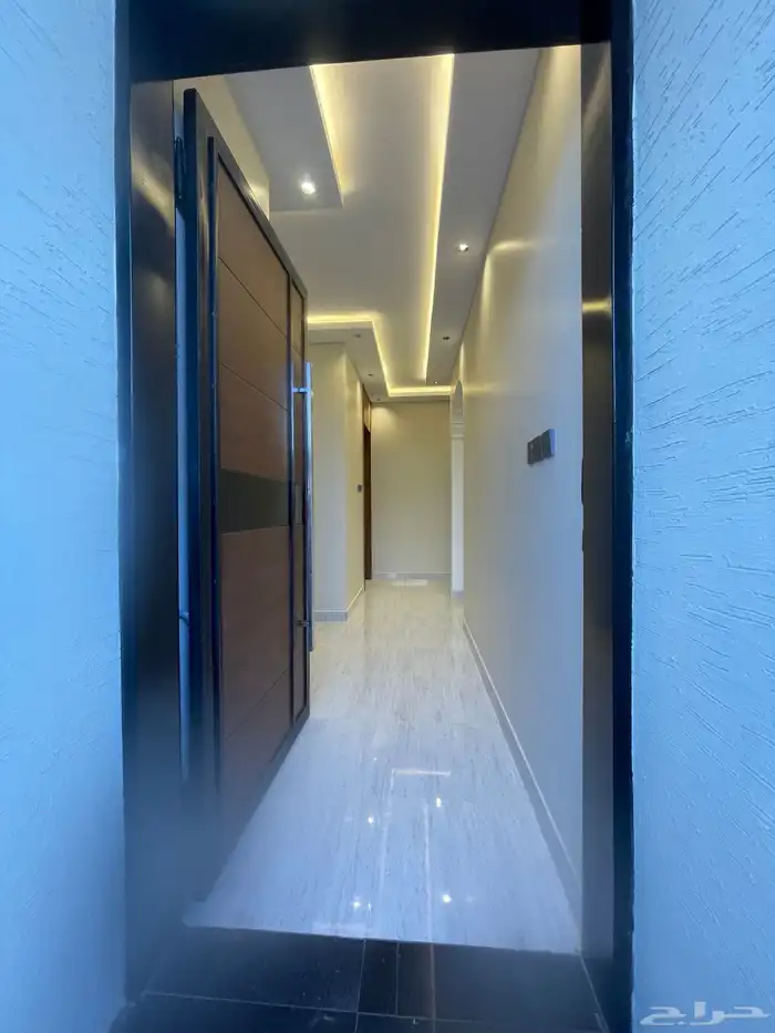 للبيع شقق دور أرضي مساحه شرحه ووسيعه في المحاله  ابها 3