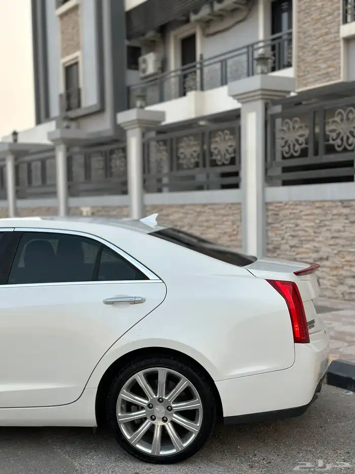 كاديلاك ATS 2015 10