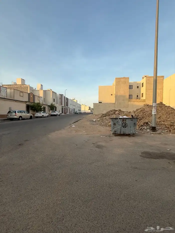 للبيع ارض في مخطط النبلاء م267 على شارعين 16م شمالي غربي 8