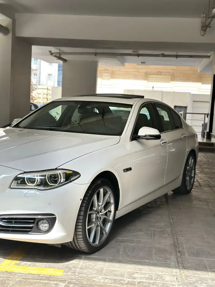 للبيع BMW 550i موديل 2014 12