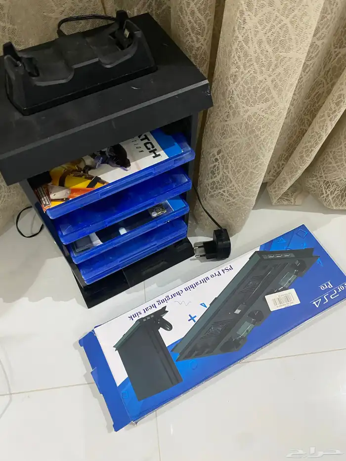 حامل اقراص و مبرد سوني 4 برو 0