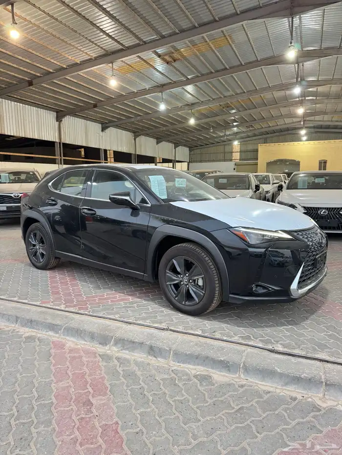 لكزس UX300h فئة AH هايبرد 2024 1