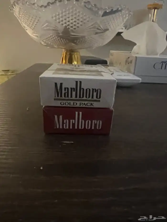 مالبورو احمر وابيض امريكي 2