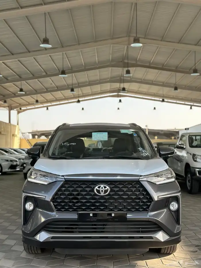 تويوتا فيلوز GLX موديل 2025 2
