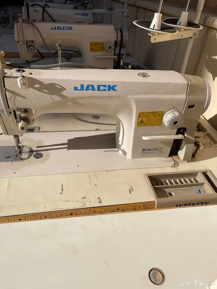 مكائن مكاين مكينه خياطة JUKI ياباني و JACK صيني شبه جديدة 2