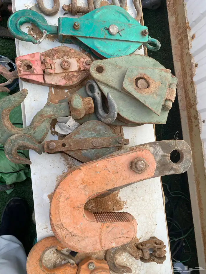 جنازير أنوع واحجام شيالات كل مايخص التحميل للكرينات والدي 5