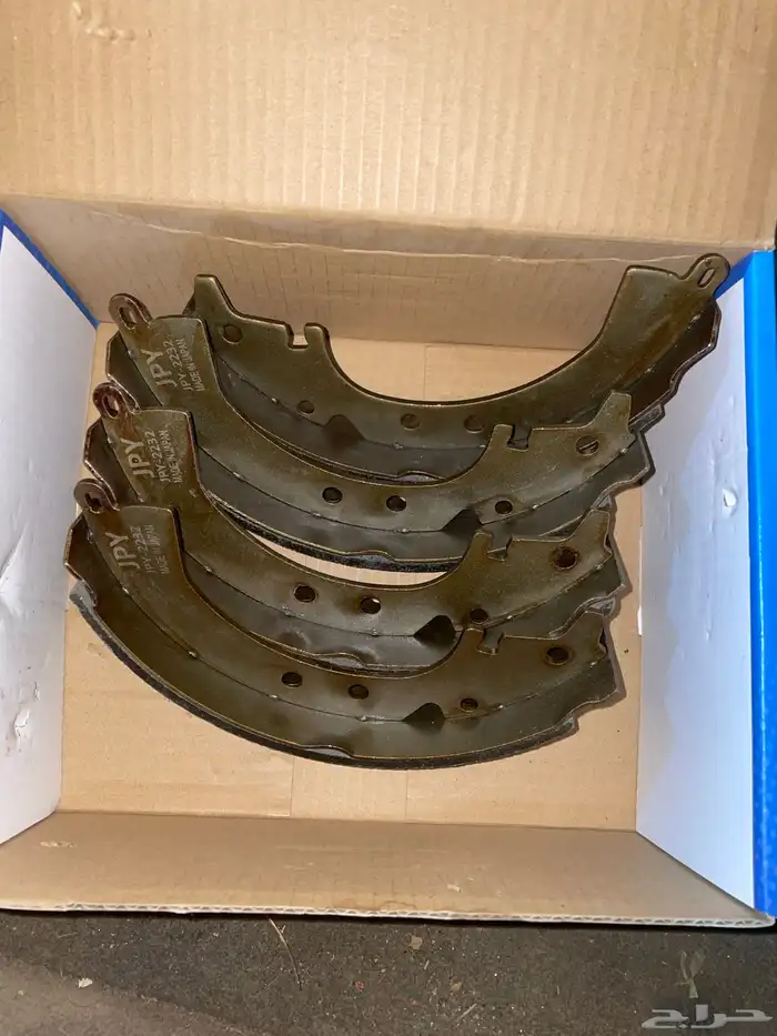 فحمات خلفي كرسيدا 89-81 3