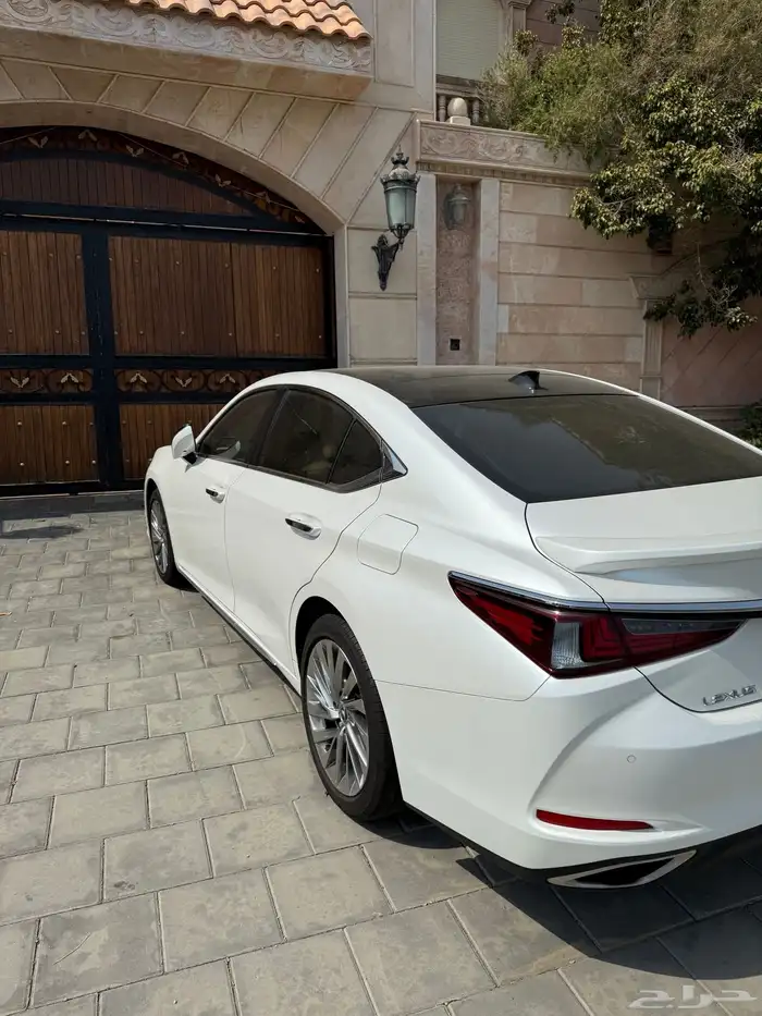 لكزس 2022 ES350 CC للبيع 3