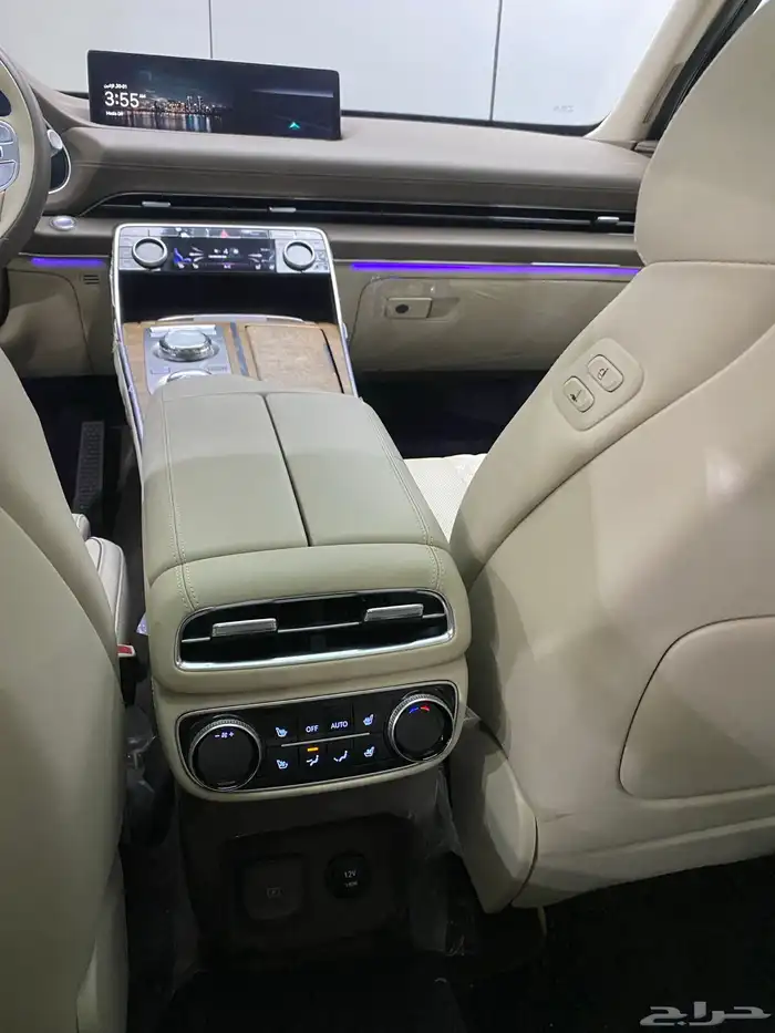 جيب جنسس GV80 رويال 2023 21