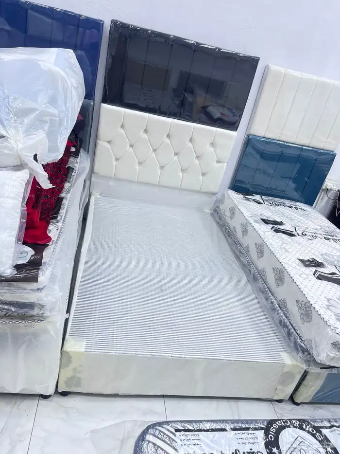 high quality medium size bed mattress available 4