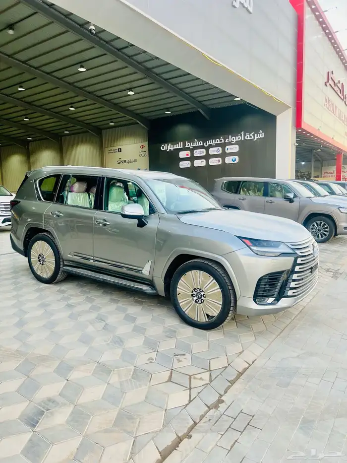 لكزس LX600 BB 2025 وارد سعودي 4