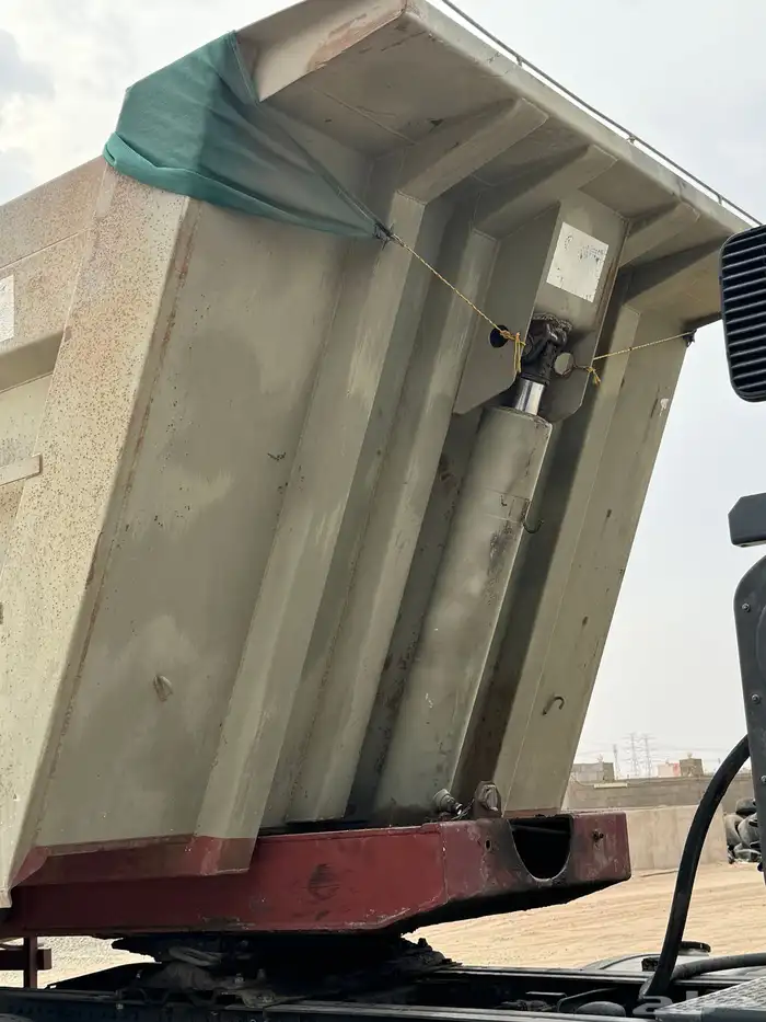 صندوق قلاب المطلق 27متر نضيف جدا 2