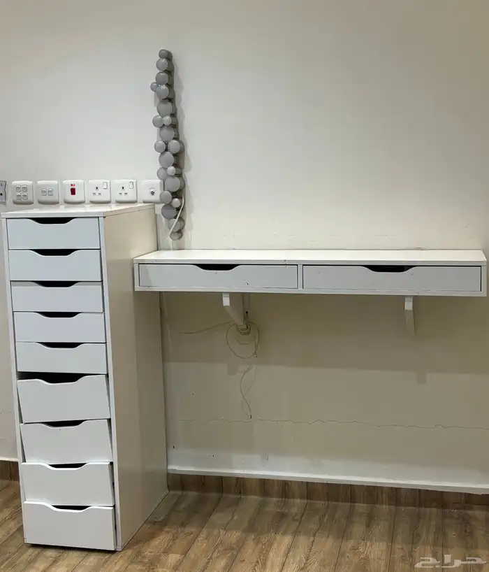 تسريحة مع دولاب واضأه 0
