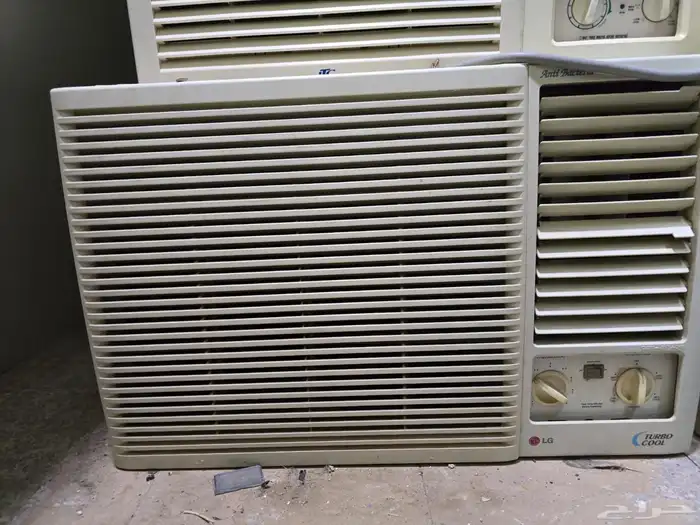 مكيفات شباك بحالة ممتازة 3