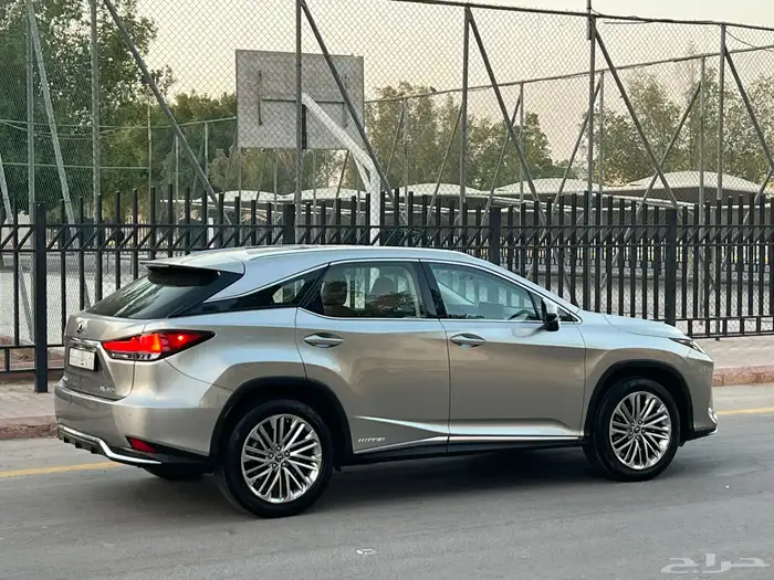 لكزس RX 450h موديل 2021 ( بحالة الوكالة ) 25