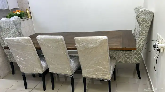 طاولة طعام هوم سنتر 5