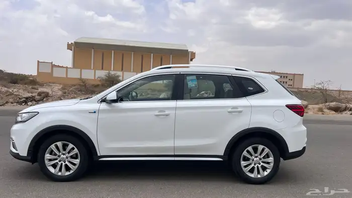 ام جي RX5 موديل 2023 شبه الجديد 1