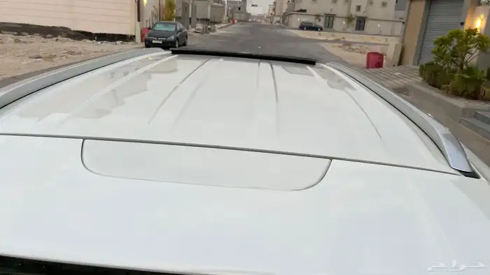 لاندكروزر - جي اكس ار 2022 - فئه -L3 مالك واحد شرط 30