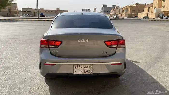 كيا ريو 2023 نظيفه جدآ 13