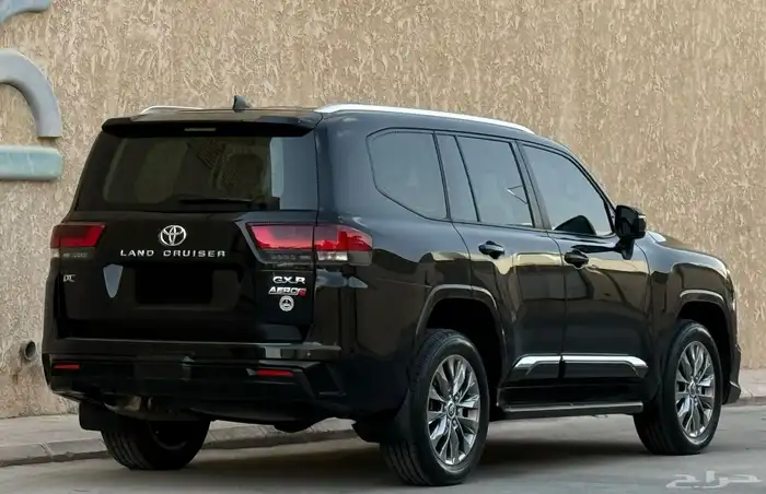 لندكروزر 2022 L5 تنفس طبيعي وارد الساير 9
