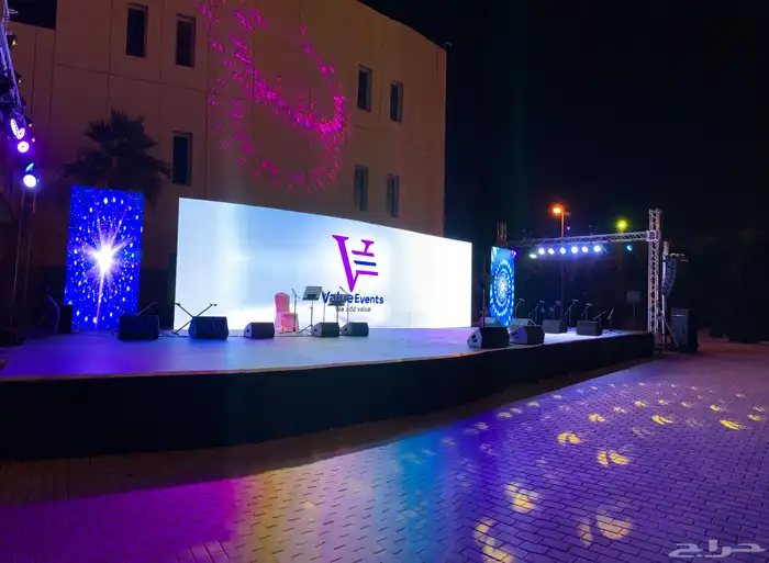تأجير شاشات عرض عملاقة معارض مؤتمرات إحتفالات 18