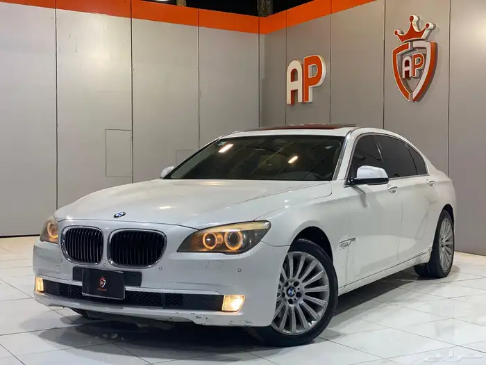 بي ام دبليو 730Li 2011 بحالة نظيفة 5