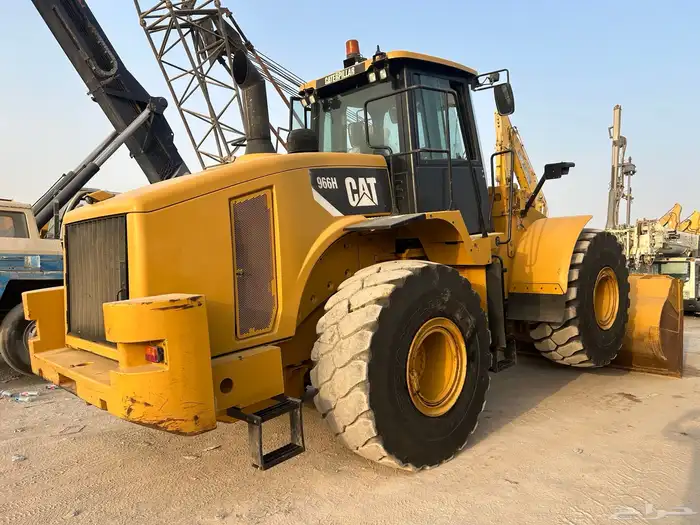 شيول CAT 966H موجود في الامارات 8