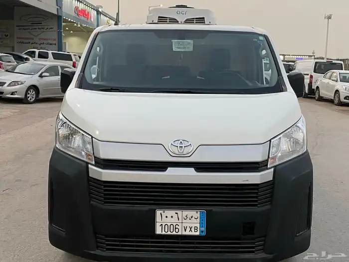 تويوتا باص ثلاجة 2023 ديزل ( تبريد ) 3