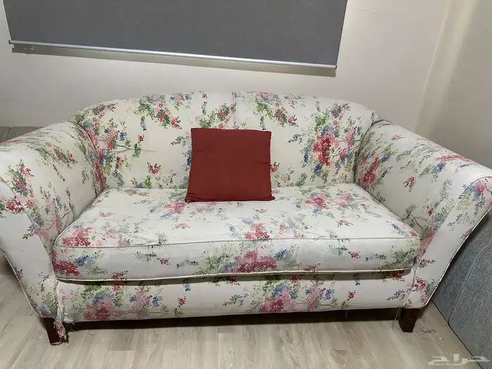 كنب مستخدم للبيع ب100 فقط 0