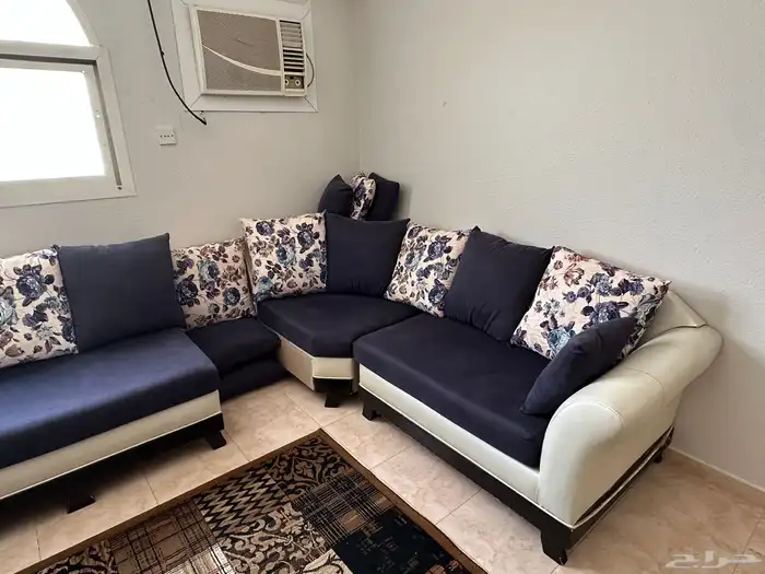 ركنه علي شكل حرف الu 2