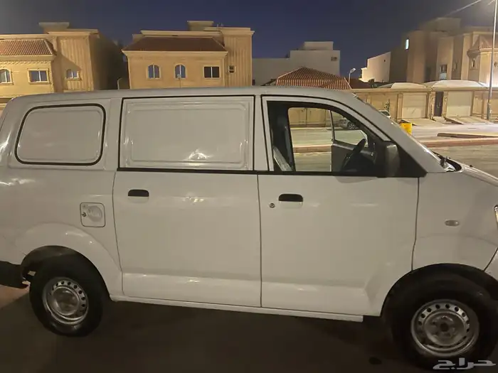 باصات هايس ديزل وبنزين للايجار الشهري 0