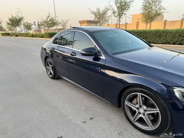 مرسيدس C200 جفالي صيانات بمركز العيدي 63