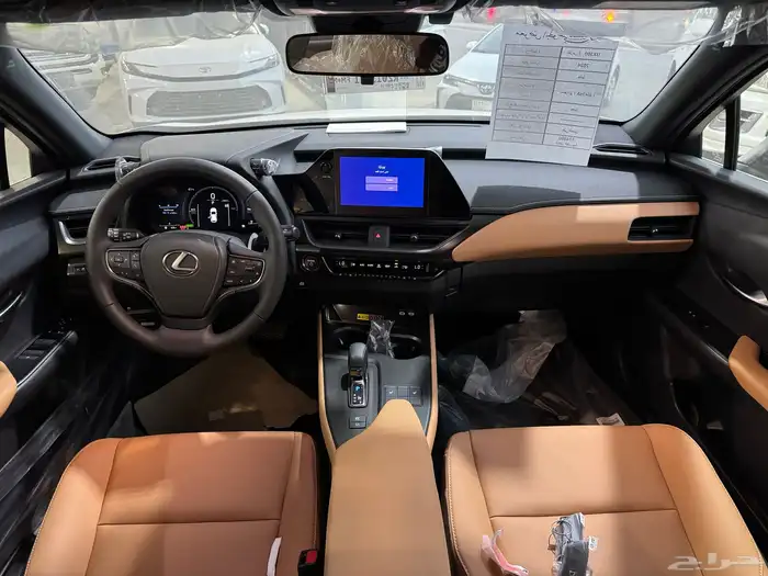 لكزس UX300h فئة AH هايبرد 2024 5