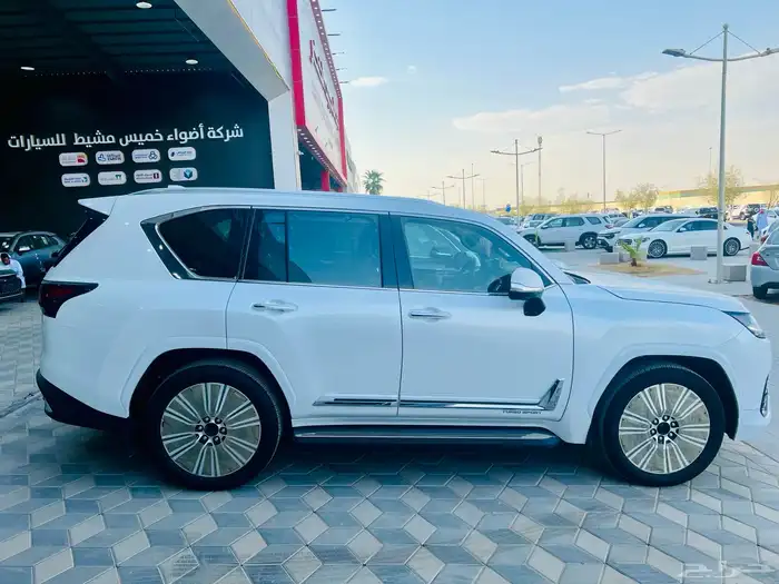 لكزس LX600 BB 2025 وارد بريمي 16