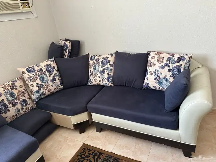 ركنه علي شكل حرف الu 5