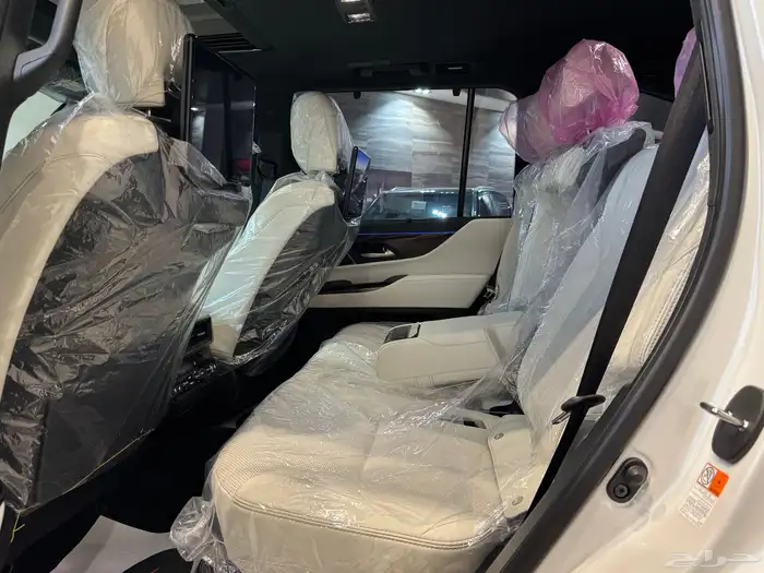لكزس LX600 BB موديل 2025م (وارد سعودي) 14