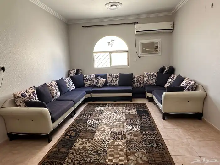 ركنه علي شكل حرف الu 1