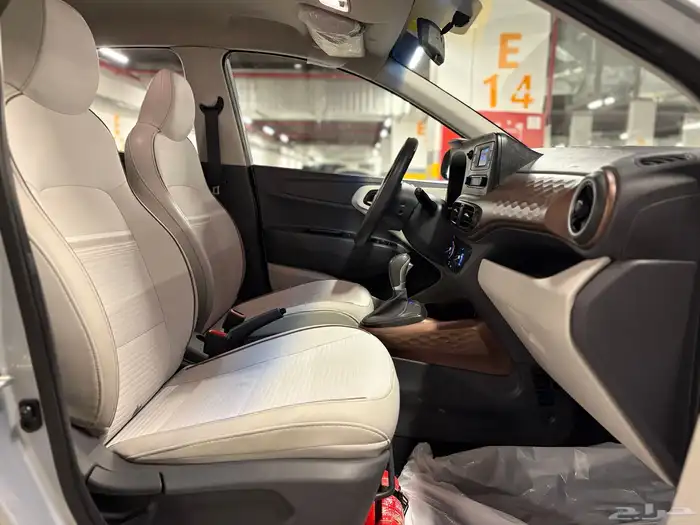 للبيع هيونداي Grand i10 فل كامل 2024 21
