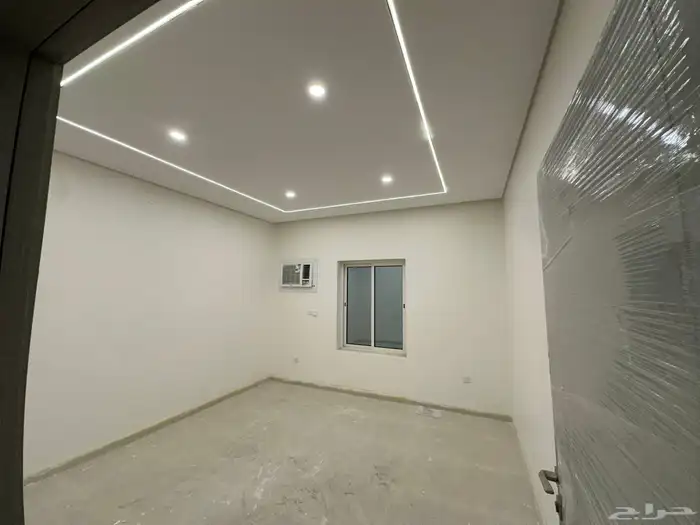 مشروع استثماري جديد   معارض تجارية مع مجمع سكني 4