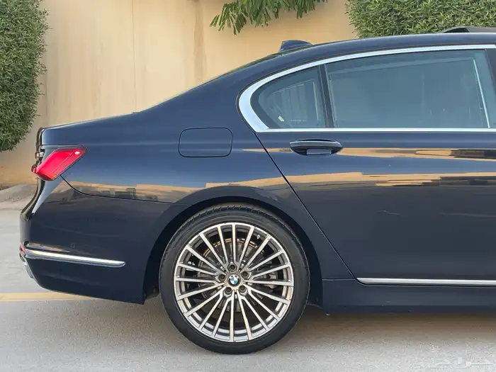 BMW 730 خليجي 2020 نظيف جداا 23