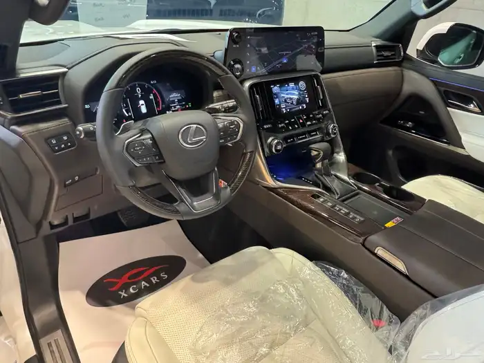 لكزس LX600 BB موديل 2025م (وارد سعودي) 10