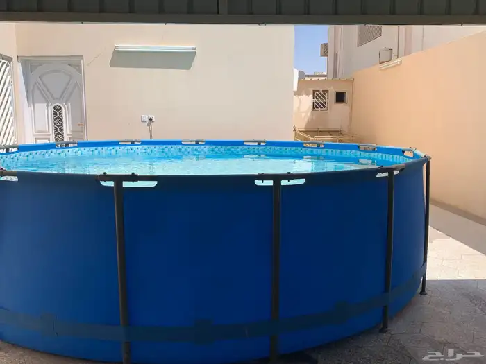 للبيع مسبح دائري كبير 1