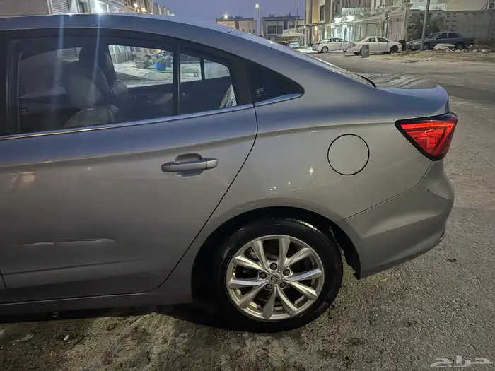 سياره mg5 2020 3