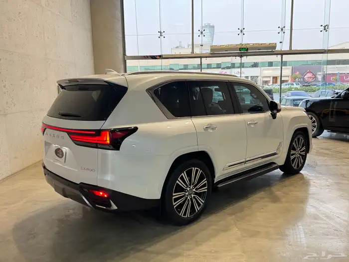 لكزس LX600 BB موديل 2025م (وارد سعودي) 6