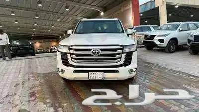 تويوتا لاندكروزر L4 GXR 2023 سعودي 1
