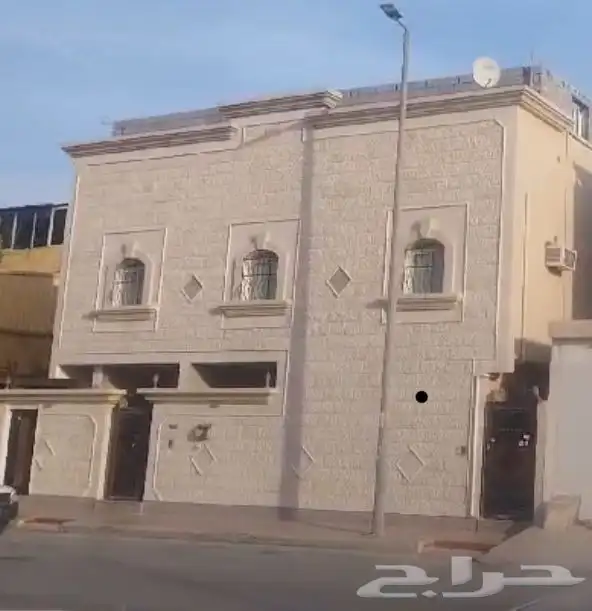 غرف عزاب مكيفة للايجار 0