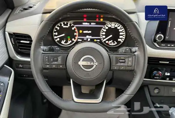 نيسان إكستريل 2025   SV نص فل بلس 9