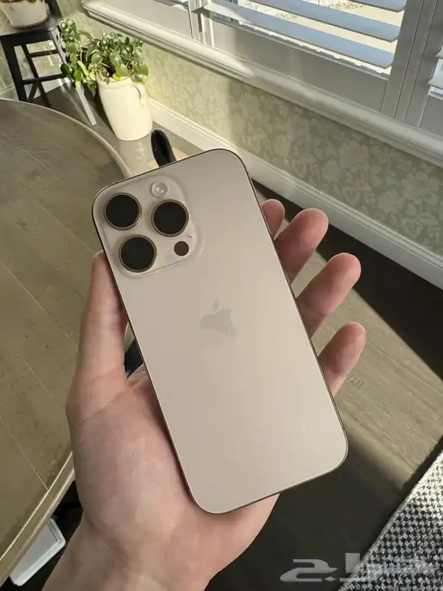 hآيفون 16 برو256 GB ذهبي عليه ضمان وحالته فوق الممتازة 2