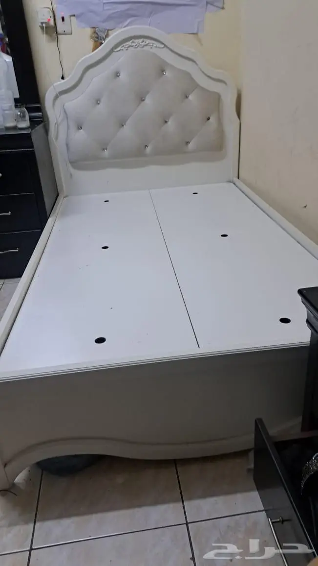 غرفتين نوم و كنب 6